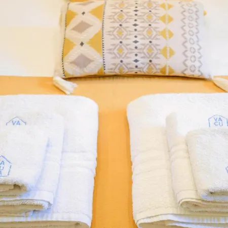 Vacuna Pleasant Apartment